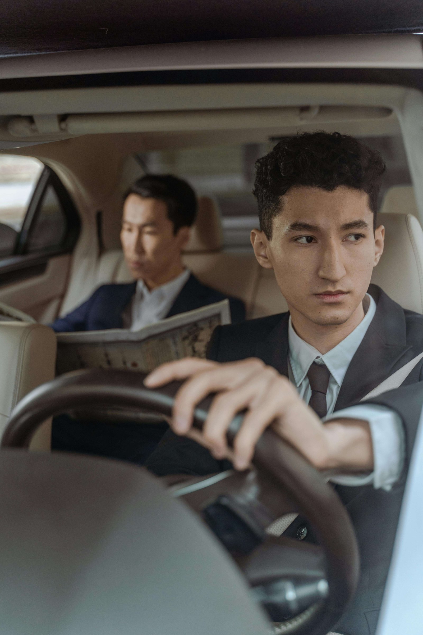femme en voiture